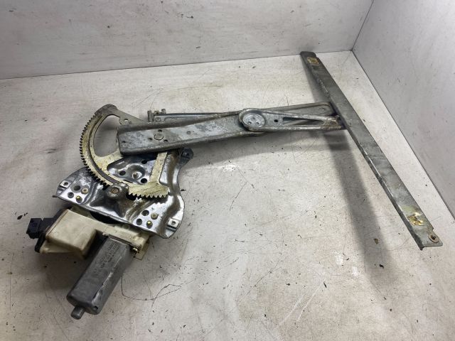 bontott TOYOTA COROLLA Jobb első Ablakemelő Szerkezet (Elektromos)