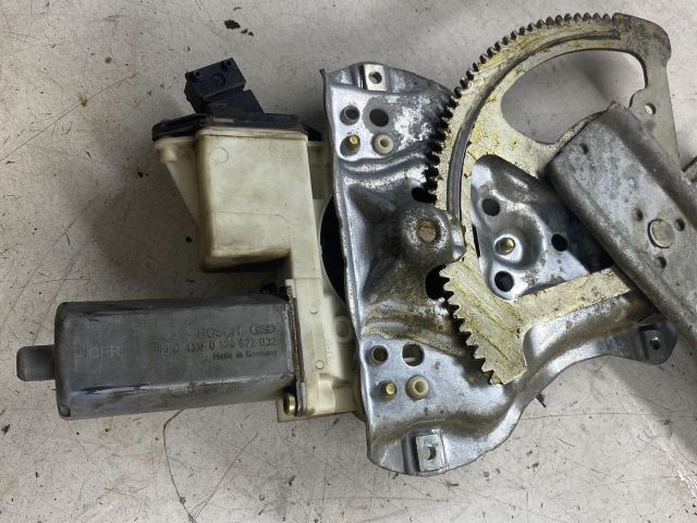 bontott TOYOTA COROLLA Jobb első Ablakemelő Szerkezet (Elektromos)