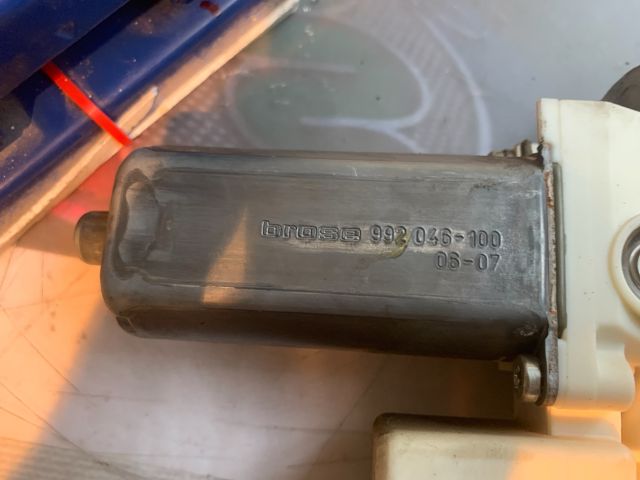 bontott TOYOTA COROLLA Jobb első Ablakemelő Szerkezet (Elektromos)