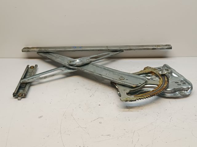 bontott TOYOTA COROLLA Jobb első Ablakemelő Szerkezet (Elektromos)