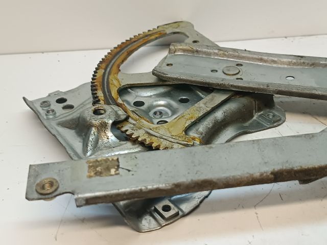 bontott TOYOTA COROLLA Jobb első Ablakemelő Szerkezet (Elektromos)