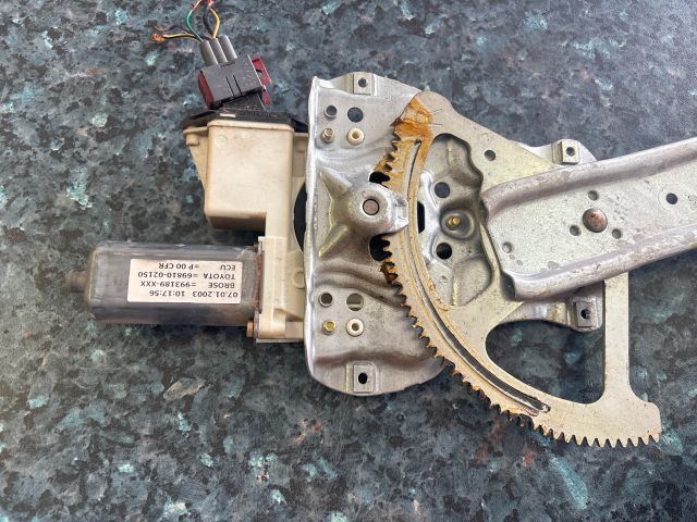 bontott TOYOTA COROLLA Jobb első Ablakemelő Szerkezet (Elektromos)