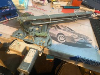 bontott TOYOTA COROLLA Jobb első Ablakemelő Szerkezet (Elektromos)