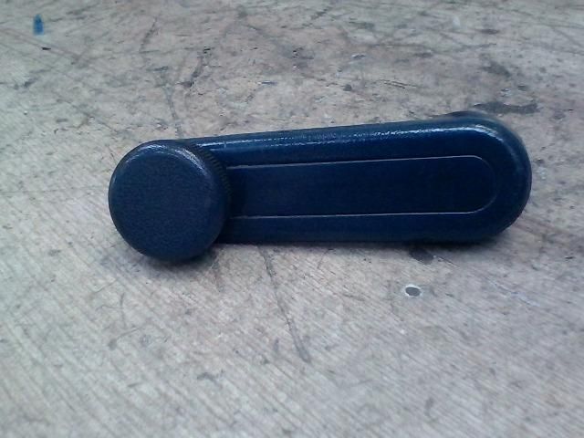 bontott TOYOTA COROLLA Jobb első Ablaktörlő Kar