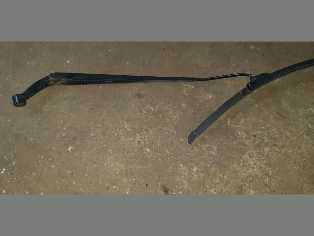 bontott TOYOTA COROLLA Jobb első Ablaktörlő Kar