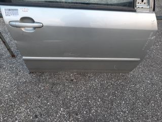 bontott TOYOTA COROLLA Jobb első Ajtó (Részeivel)