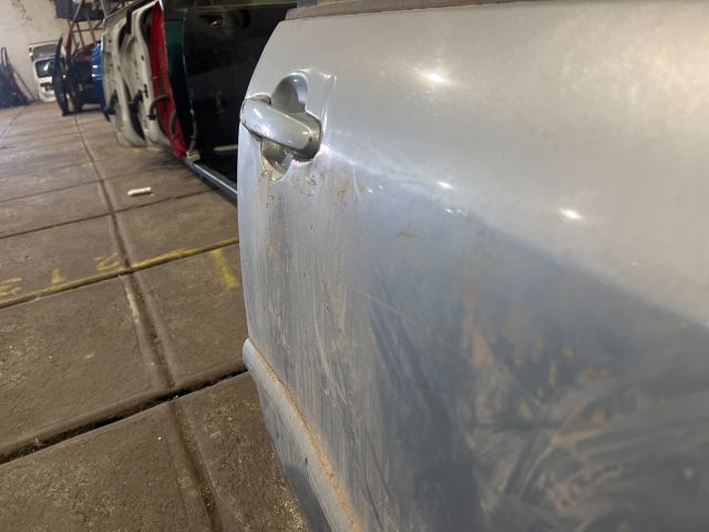 bontott TOYOTA COROLLA Jobb első Ajtó (Részeivel)