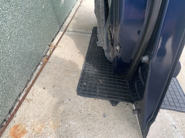 bontott TOYOTA COROLLA Jobb első Ajtó (Részeivel)