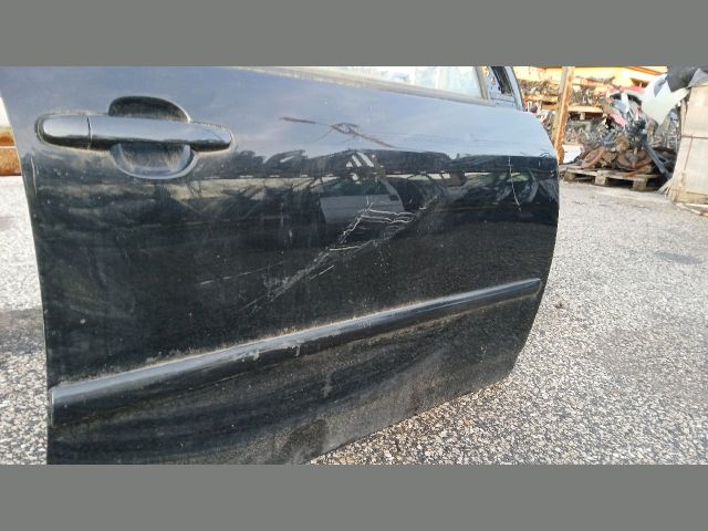 bontott TOYOTA COROLLA Jobb első Ajtó (Részeivel)