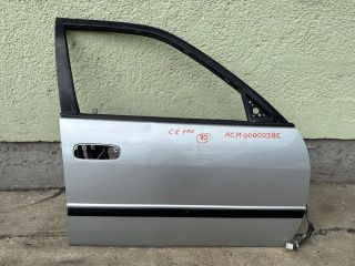 bontott TOYOTA COROLLA Jobb első Ajtó (Részeivel)