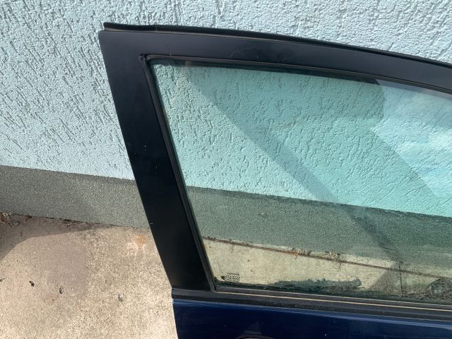 bontott TOYOTA COROLLA Jobb első Ajtó (Részeivel)