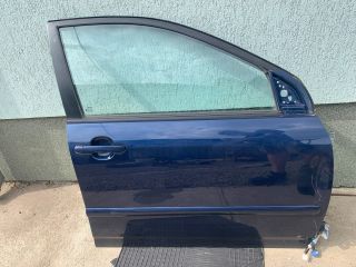 bontott TOYOTA COROLLA Jobb első Ajtó (Részeivel)