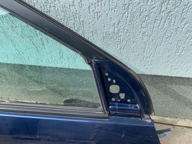 bontott TOYOTA COROLLA Jobb első Ajtó (Részeivel)