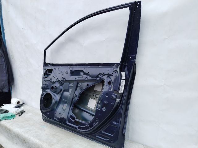 bontott TOYOTA COROLLA Jobb első Ajtó (Üres lemez)