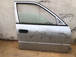 bontott TOYOTA COROLLA Jobb első Ajtó (Üres lemez)