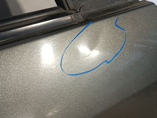 bontott TOYOTA COROLLA Jobb első Ajtó (Üres lemez)