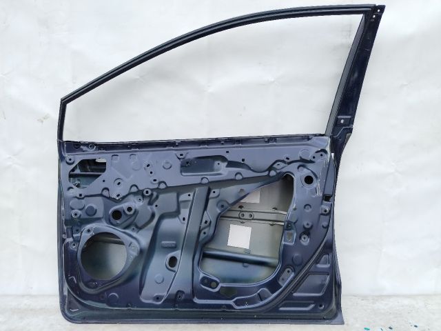bontott TOYOTA COROLLA Jobb első Ajtó (Üres lemez)