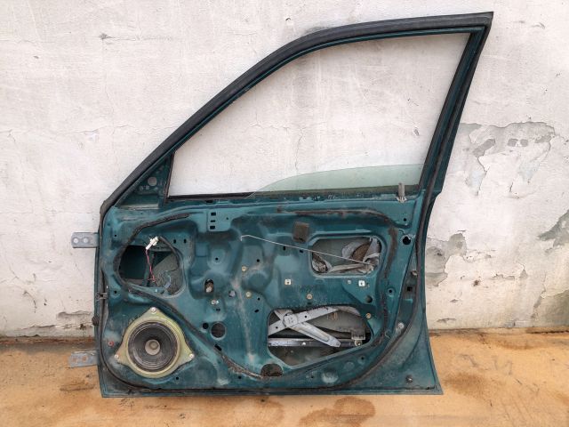 bontott TOYOTA COROLLA Jobb első Ajtó (Üres lemez)