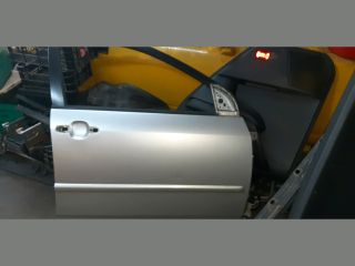 bontott TOYOTA COROLLA Jobb első Ajtó (Üres lemez)