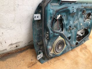 bontott TOYOTA COROLLA Jobb első Ajtó (Üres lemez)