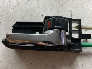 bontott TOYOTA COROLLA Jobb első Ajtózár