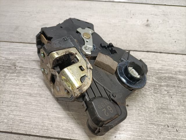 bontott TOYOTA COROLLA Jobb első Ajtózár