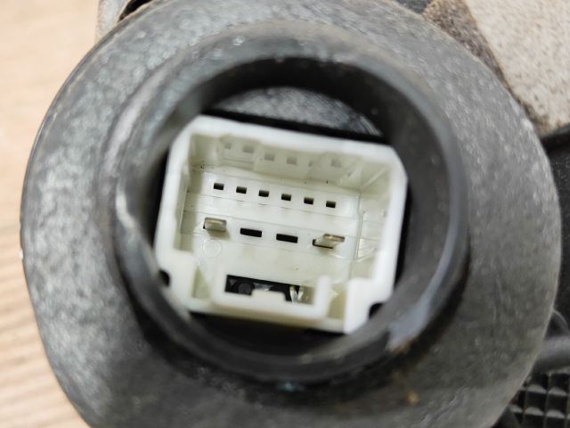 bontott TOYOTA COROLLA Jobb első Ajtózár