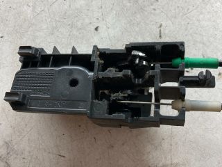 bontott TOYOTA COROLLA Jobb első Ajtózár