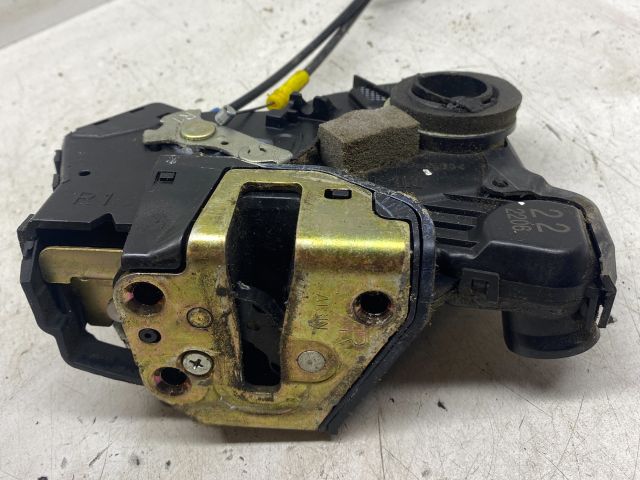 bontott TOYOTA COROLLA Jobb első Ajtózár