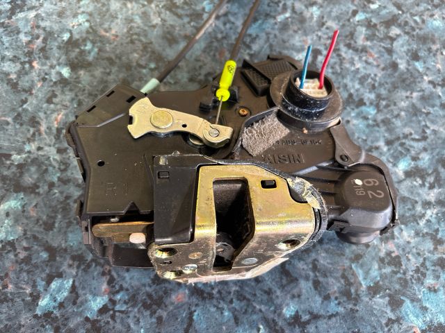 bontott TOYOTA COROLLA Jobb első Ajtózár