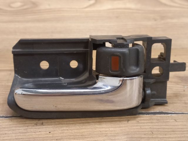 bontott TOYOTA COROLLA Jobb első Belső Kilincs