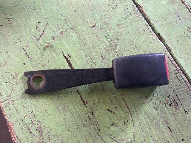 bontott TOYOTA COROLLA Jobb első Biztonsági Öv Csat