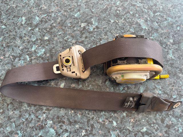 bontott TOYOTA COROLLA Jobb első Biztonsági Öv