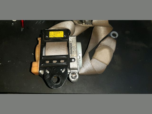 bontott TOYOTA COROLLA Jobb első Biztonsági Öv