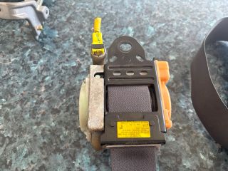 bontott TOYOTA COROLLA Jobb első Biztonsági Öv