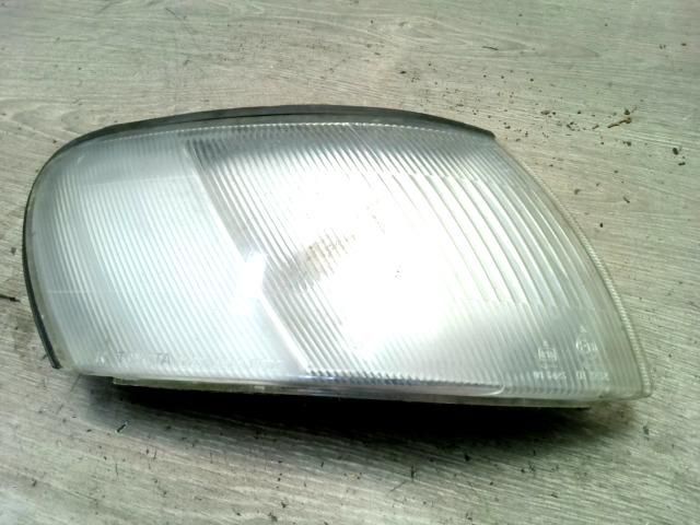 bontott TOYOTA COROLLA Jobb első Irányjelző