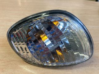 bontott TOYOTA COROLLA Jobb első Irányjelző