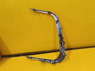 bontott TOYOTA COROLLA Jobb első Lökhárító Díszléc