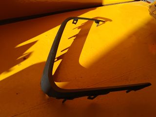 bontott TOYOTA COROLLA Jobb első Lökhárító Díszléc