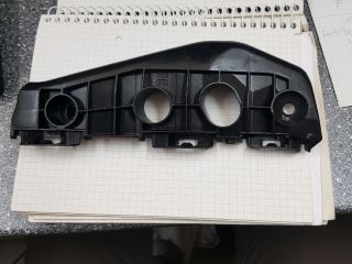 bontott TOYOTA COROLLA Jobb első Lökhárító Tartó (Műanyag)