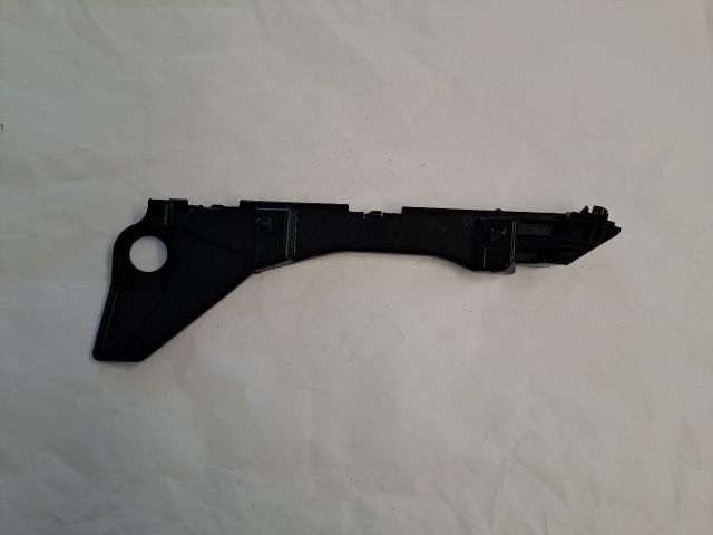 bontott TOYOTA COROLLA Jobb első Lökhárító Tartó (Műanyag)