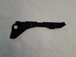 bontott TOYOTA COROLLA Jobb első Lökhárító Tartó (Műanyag)