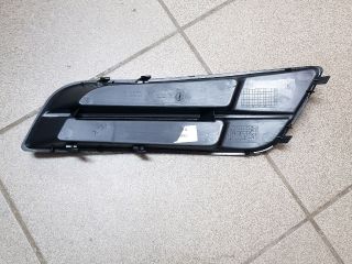 bontott TOYOTA COROLLA Jobb első Lökhárító Vakborítás