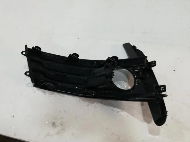 bontott TOYOTA COROLLA Jobb első Lökhárító Vakborítás