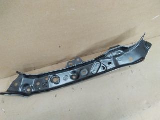 bontott TOYOTA COROLLA Jobb Fényszóró Tartó