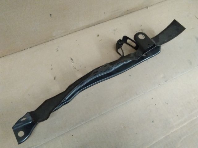 bontott TOYOTA COROLLA Jobb Fényszóró Tartó