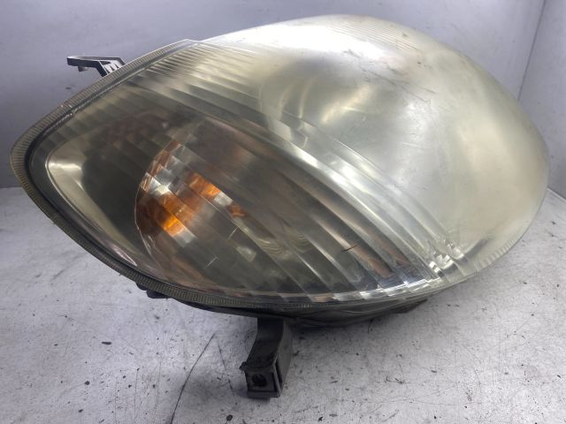 bontott TOYOTA COROLLA Jobb Fényszóró