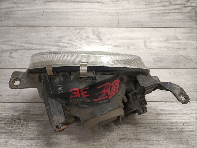 bontott TOYOTA COROLLA Jobb Fényszóró