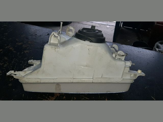 bontott TOYOTA COROLLA Jobb Fényszóró