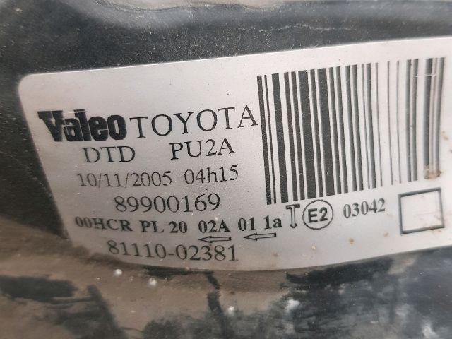 bontott TOYOTA COROLLA Jobb Fényszóró